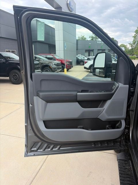 2026 Ford F-350 XLT