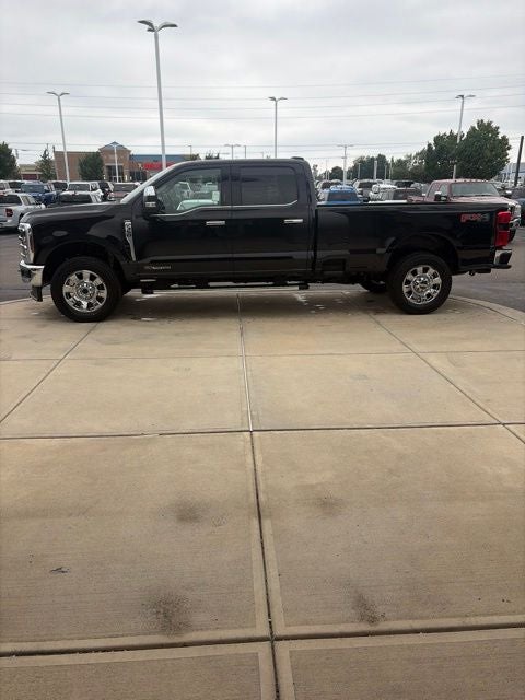 2026 Ford F-350 Lariat