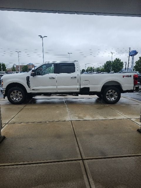 2026 Ford F-350 Lariat