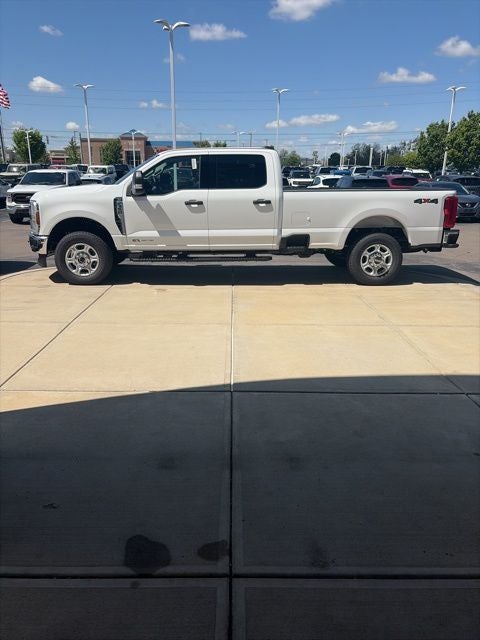 2026 Ford F-350 XLT