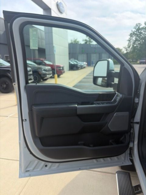 2026 Ford F-350 Lariat DRW