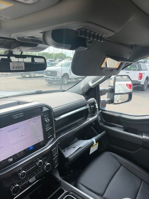 2026 Ford F-350 Lariat DRW