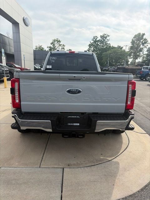 2026 Ford F-350 Lariat DRW