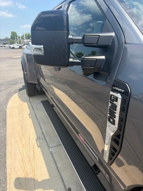 2026 Ford F-350 Lariat DRW