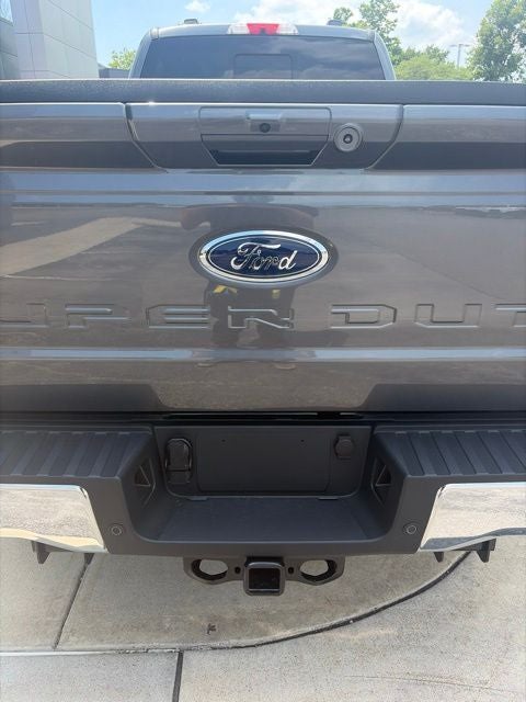 2026 Ford F-350 Lariat DRW