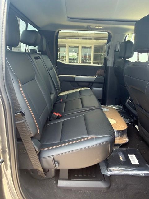 2026 Ford F-350 Lariat DRW