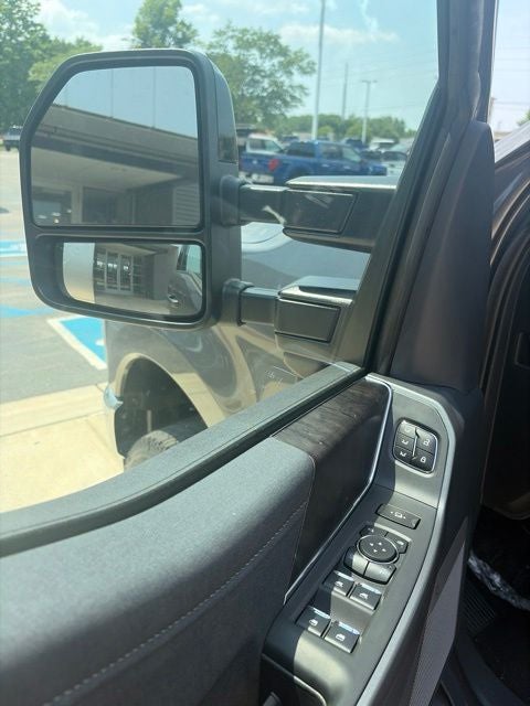 2026 Ford F-350 Lariat DRW