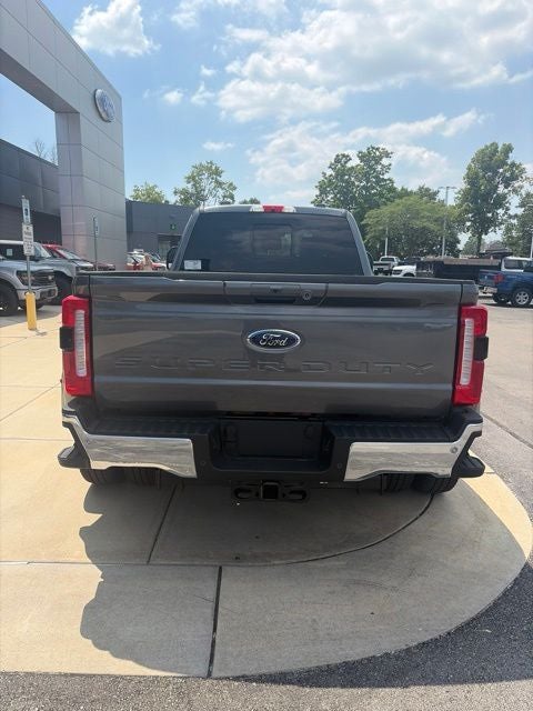 2026 Ford F-350 Lariat DRW