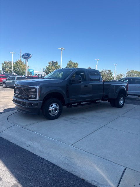 2027 Ford F-350 XL DRW