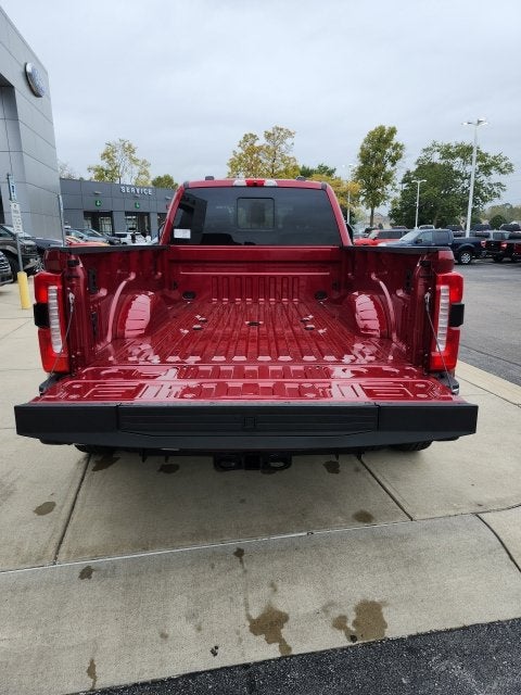 2027 Ford F-350 Lariat DRW