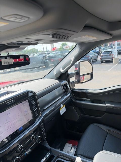 2026 Ford F-350 Lariat DRW