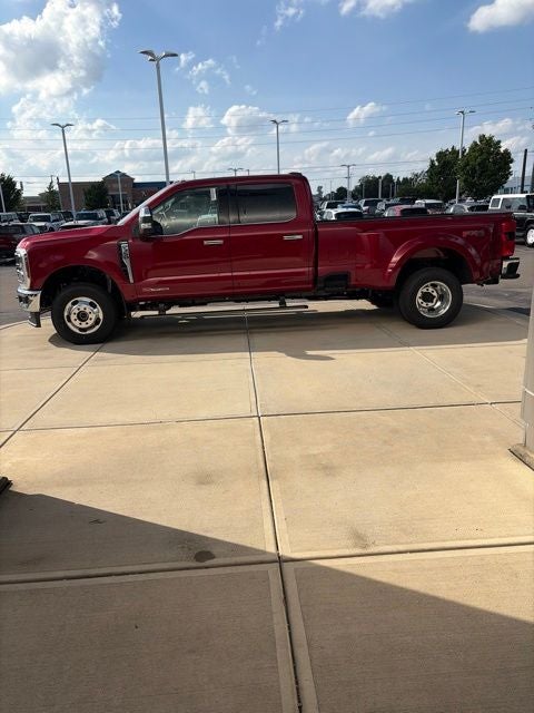 2026 Ford F-350 Lariat DRW