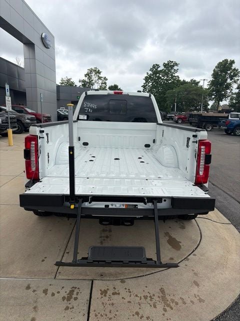 2026 Ford F-350 Lariat DRW