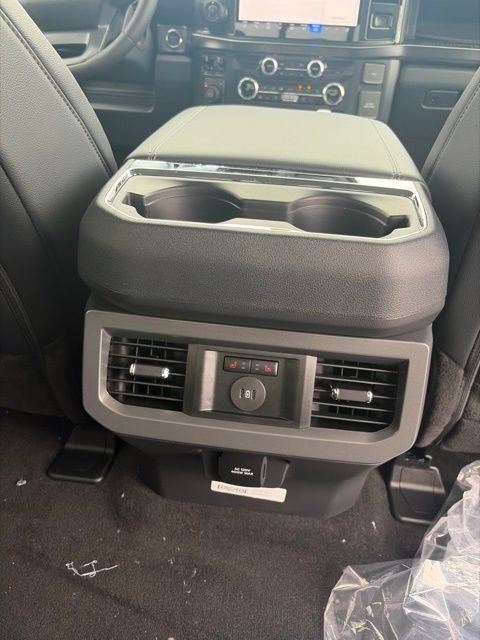 2026 Ford F-350 Lariat DRW