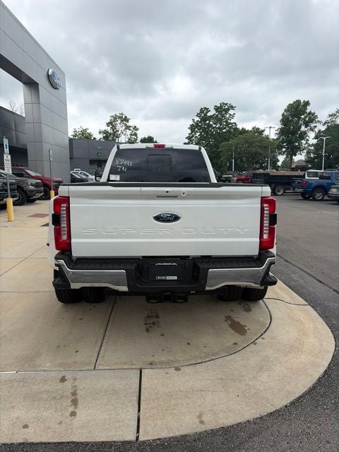 2026 Ford F-350 Lariat DRW