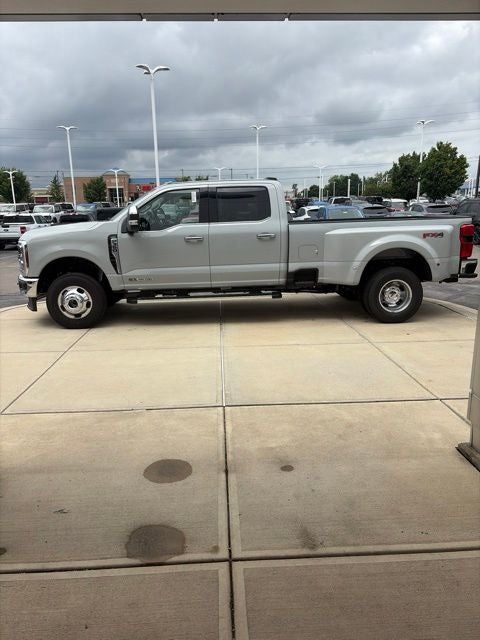 2026 Ford F-350 Lariat DRW