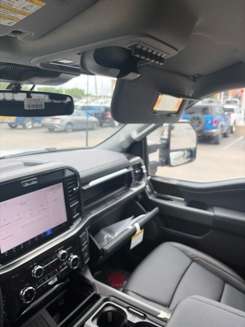 2026 Ford F-350 Lariat DRW