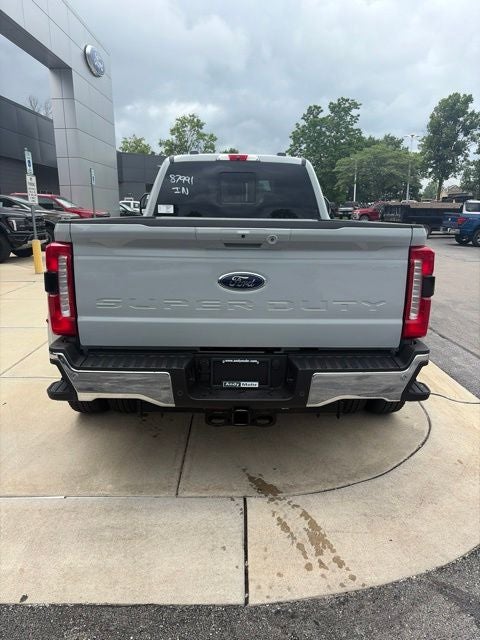 2026 Ford F-350 Lariat DRW