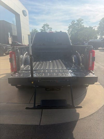 2026 Ford F-350 Lariat DRW