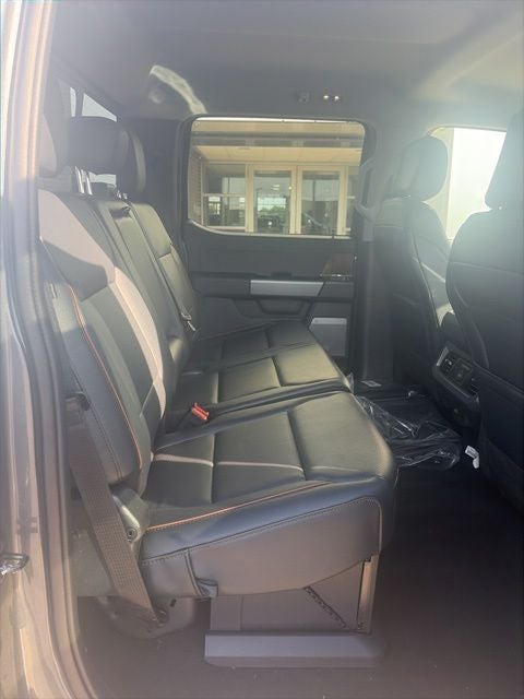 2026 Ford F-350 Lariat DRW