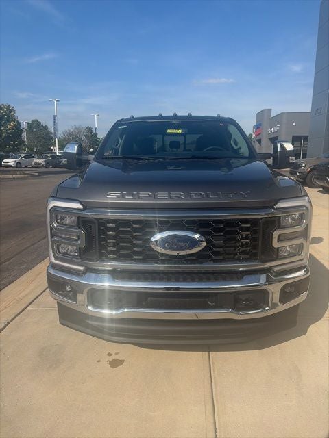 2026 Ford F-350 Lariat DRW