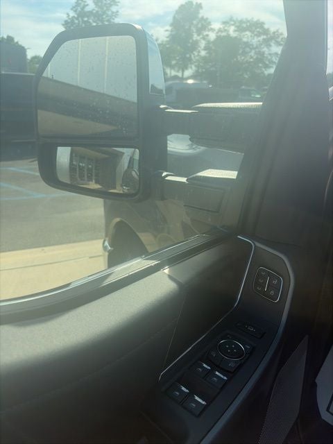 2026 Ford F-350 Lariat DRW