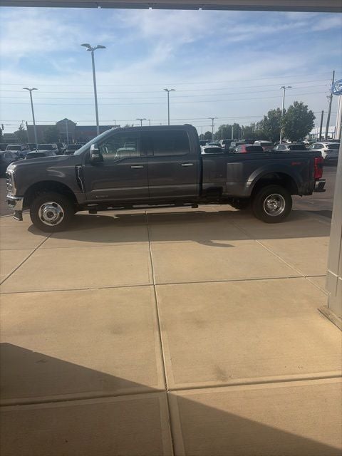 2026 Ford F-350 Lariat DRW