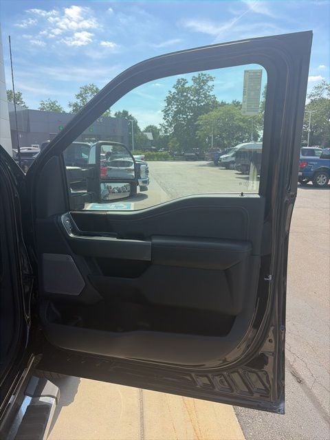 2026 Ford F-350 Lariat DRW