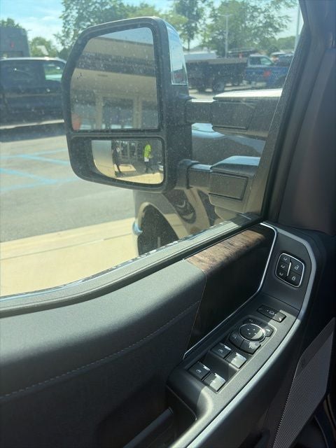 2026 Ford F-350 Lariat DRW