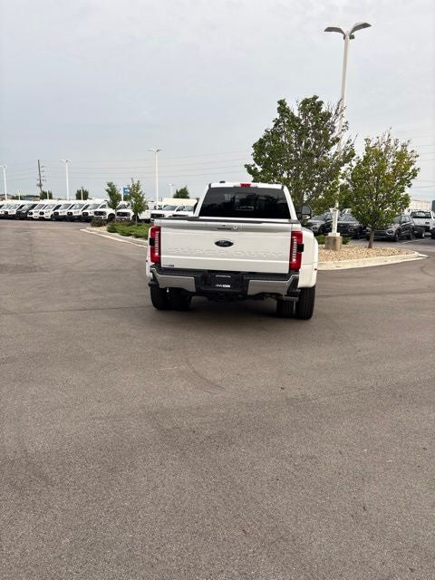 2026 Ford F-350 Lariat DRW
