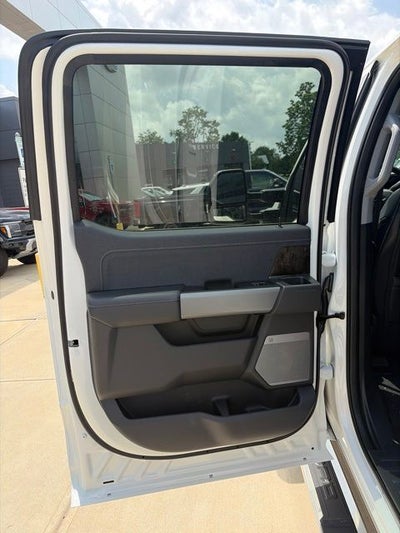 2026 Ford F-350 Lariat DRW