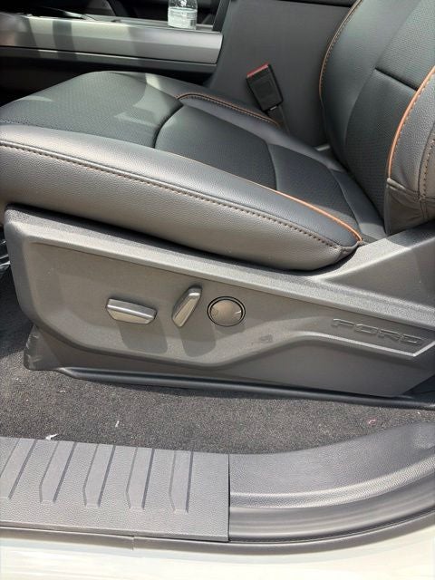2026 Ford F-350 Lariat DRW