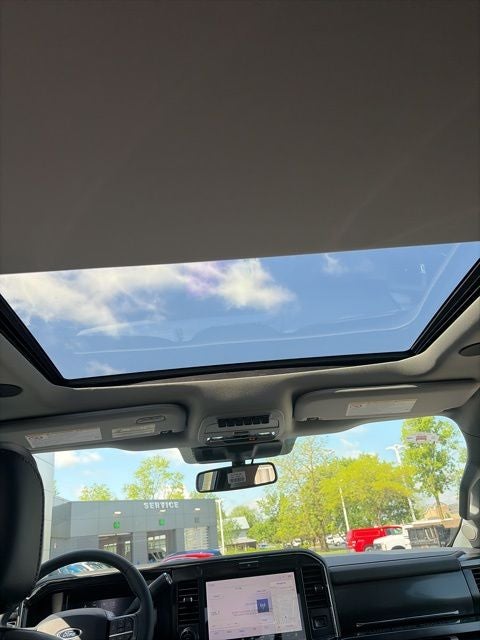 2026 Ford F-350 Lariat DRW