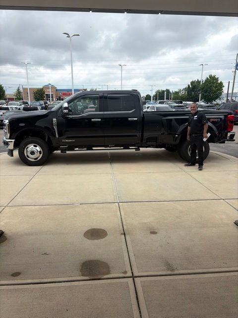 2026 Ford F-350 Lariat DRW