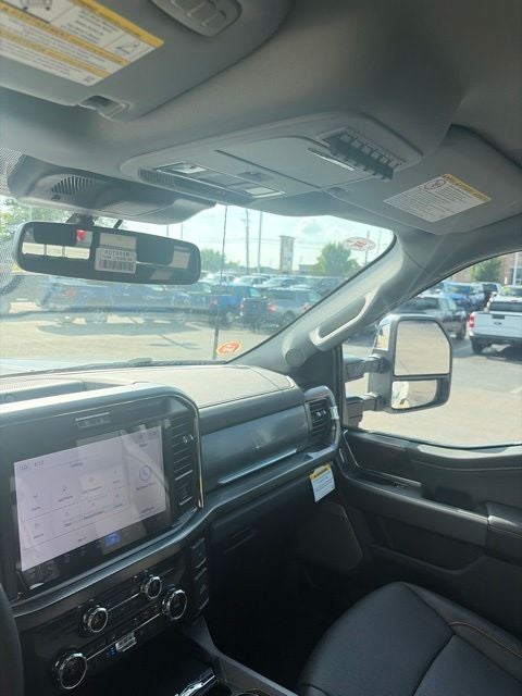 2026 Ford F-350 Lariat DRW