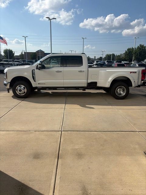 2026 Ford F-350 Lariat DRW