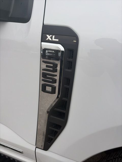 2026 Ford F-350 XL DRW