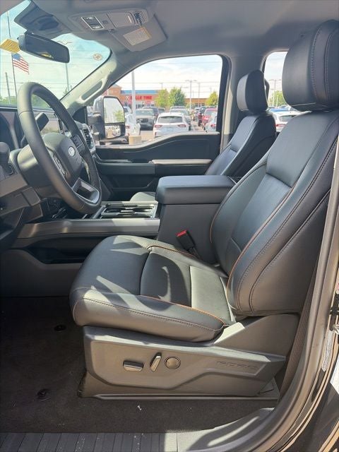2026 Ford F-350 Lariat DRW