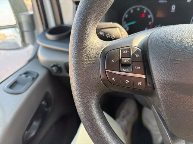 2025 Ford Transit-250 Base Medium Roof Cargo