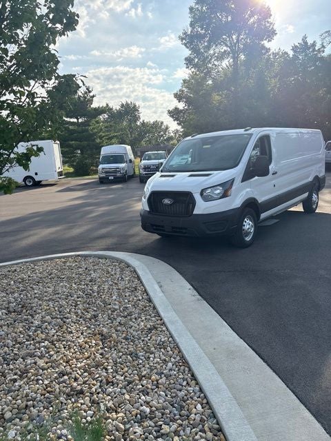 2027 Ford Transit-250 Base