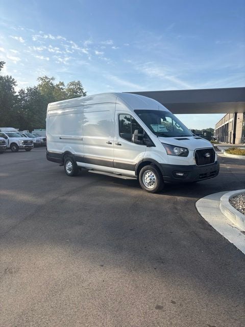 2027 Ford Transit-250 Base