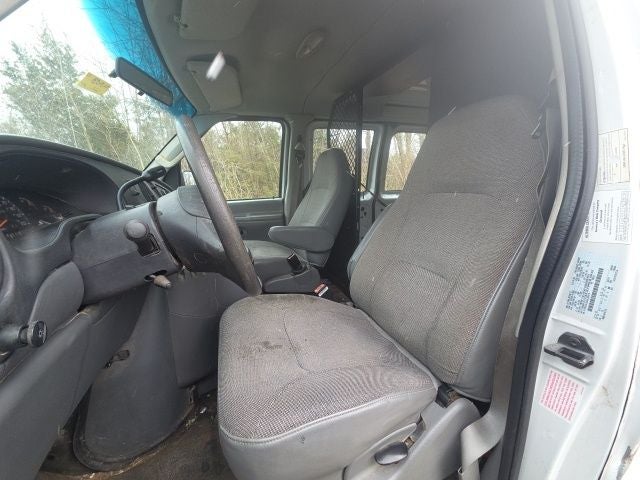 2003 Ford E-250 Commercial