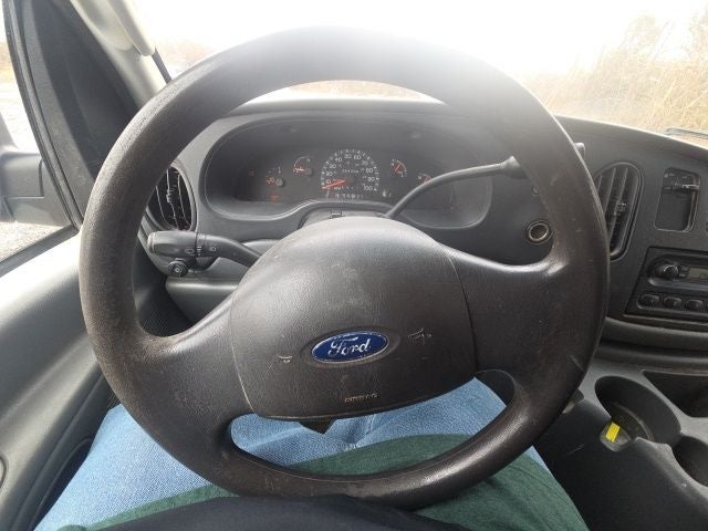 2003 Ford E-250 Commercial
