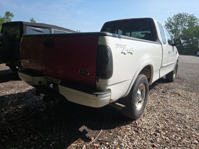 2001 Ford F-150 XLT