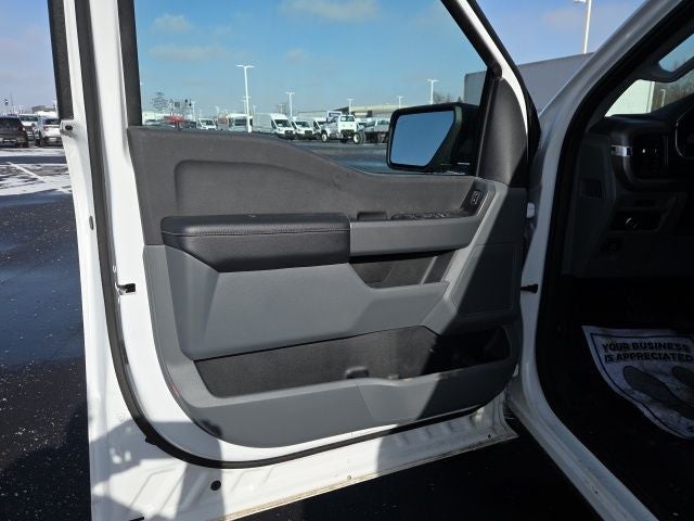 2024 Ford F-150 Lightning Pro