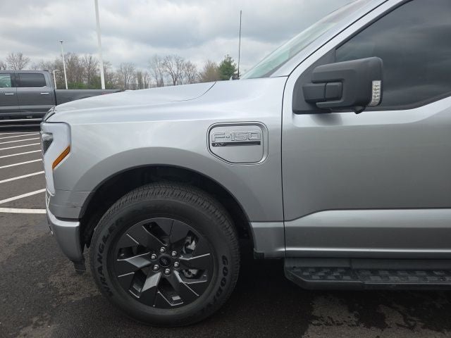 2023 Ford F-150 Lightning XLT