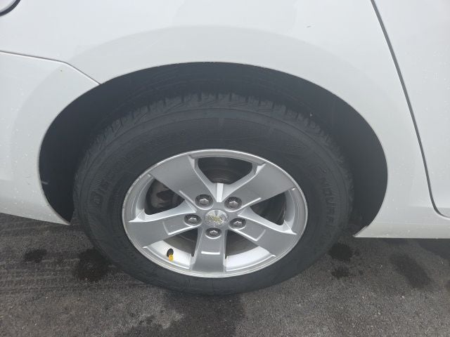 2013 Chevrolet Malibu LS 1FL