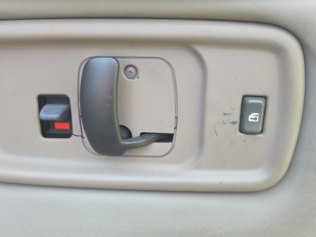 2002 GMC Savana G1500 135 WB