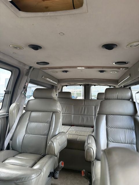 2002 GMC Savana G1500 135 WB