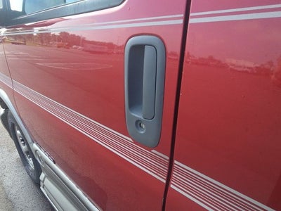2002 GMC Savana G1500 135 WB